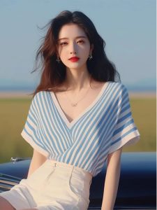 Áo Thun Tay Ngắn Cổ Chữ V Sọc Xanh Mùa Hè Dáng Rộng Phong Cách Hàn Quốc Dành Cho Nữ Thời Trang Giản Dị Thoải Mái