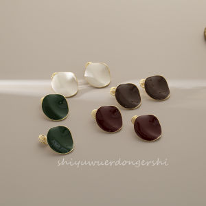 Fashionable round Ear Studs for Commuting Versatile No Piercing Required Womens Drop Glaze Elegant Sensation Popular New Model