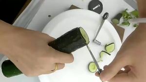 Máy Cắt Rau Piranha Spiral Cutter Bằng Thép Không Gỉ Di Động Dùng Cho Dưa Chuột Khoai Tây Cà Rốt - Dụng Cụ Nhà Bếp Thân Thiện Với Môi Trường
