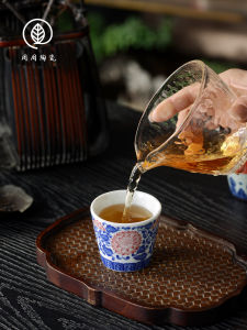Jingdezhen Blue And White Tea Cup Owners Cup Straight Mouth Cup for Guests Small Capacity Chinese Style Tea Drinking Cup