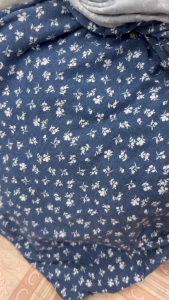 1 Mét Vải Thun Cotton 2 Chiều Nền Xanh Navy Hoa Nhí Trắng Khổ 1m6 Hàng Công Ty (CÓ ẢNH THẬT MẪU HÃNG MẶC)