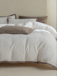 NELA HOME | Thick Flannel Warm Floral Style Four-Piece Set