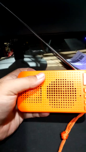 Speaker Bluetooth T&G TG 184 Portable Ada Solar Panelnya Bisa Ada FM Radio Dan Senter LED Support TF Card Dan USB