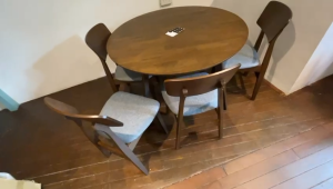 Flexidesignx MITTI Round Dining Table 122cm Solid Wood 4–6 Seater Beech / Walnut