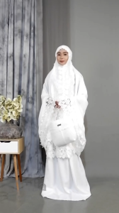 MUKENA DEWASA JACQUARD SILK PREMIUM EMBOSS 2IN1 JUMBO PUTIH BROKEN WHITE SILKY ALMEERA SERIES AULIA