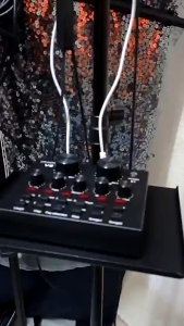 200cm Adjustable Microphone Tripod with Microphone Tray Suitable for Singing and Speaking Live Videos