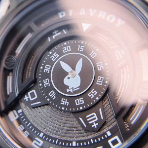 PLAYBOY แฟล็กชิปสโตร์ นาฬิกาผู้ชายใหม่ นาฬิกาสปอร์ตควอตซ์กันน้ํา เทปแฟชั่น หน้าปัดส่องสว่างสําหรับนาฬิกาเด็กผู้ชาย