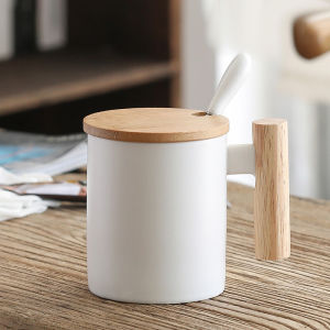 1pcs 310ml Ceramic Wooden Handle Coffee Cup with Lid and Spoon Coffee Milk Cup Couples Mug Office Kitchen Water Cup Gift Cup
