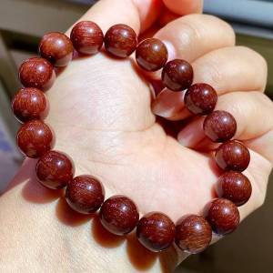 High-Pure natural red crystal bracelet. Wearing it can strengthen your body bring good luck and prosperity to your career