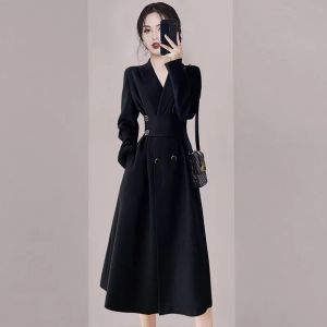 Elegant Waist-accentuating Long-sleeve Dress for Spring Autumn and Winter