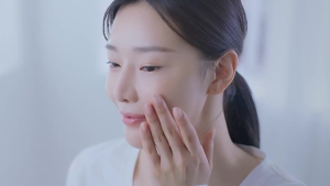 Cosrx Hyaluronic Acid Hydra Power Essence 100ml | Hyaluronic acid | Soothes dry skin