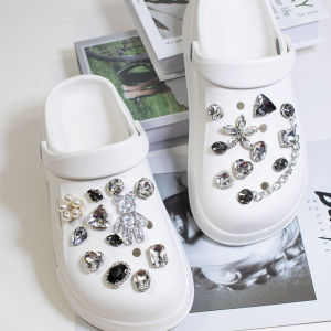 รองเท้า Crocs Jibbilz สวยงาม Aksesoris Sepatu คริสตัลรูปหยดน้ำสำหรับตกแต่งรองเท้า22ชิ้น/เซ็ตแบบ Diy สำหรับ Crocs