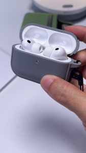 Vỏ Bảo Vệ Ốp AirPod Shen Vân Da Chống Trượt Chống Trầy Sạc Không Dây I 88Mobile