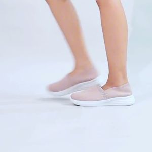 Dr. Kevin Sepatu Olahraga Sport Wanita Sneakers Rajut Slip On 559-010