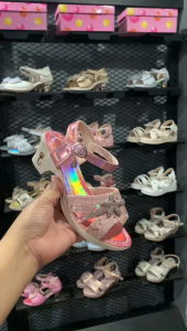 Girls Fashion sparkling diamond Sandals Princess-Style Anti-Slip Design New Summer Kids Shoes