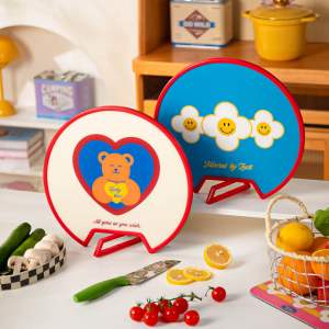 เขียง เขียงพลาสติกฟู้ดเกรด (ใช้หั่นอาการได้) สามารถวางตั้งได้ ใช้งานได้แบบ 2 ด้าน สไตล์เกาหลี เขียงกลมพลาสติก Wiggle