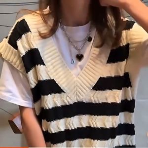 Kalung Wanita Korea: Meningkatkan Gaya Anda dengan Kalung Meringkuk Tersenyum & Geometris Oktagonal