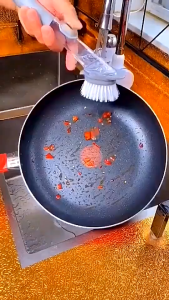 Cọ Rửa Chén Có Bình Đựng Nước Rửa Kèm Đầu Mút Thay Thế – Bàn Chải Vệ Sinh Nồi Chảo Tiện Lợi - Dụng Cụ Cọ Rửa Chén Bát Xoong Nồi Bếp Ăn Có Bình Đựng Xà Phòng Tiên Lợi - Cây Rửa Chén