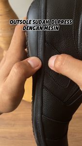 Sepatu Casual Pria Sepatu Kulit Semi Formal Sepatu Santai Slip On Simple Casual CBR107