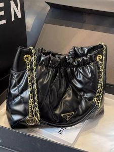 High-End Quilted Chain Link Tote Bag Womens Large Capacity Single Shoulder Crossbody Bag Fashionable PU Leather Handbag