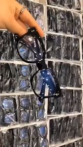 Mắt kính chữ V hai chấm Kính mát không độ giả cận nam nữ hàng cao cấp MODA K001