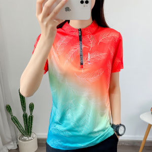 เสื้อยืดคอตั้งพิมพ์ลายกีฬาสำหรับผู้หญิงในช่วงฤดูร้อนบางๆ แห้งเร็ว ระบายอากาศได้ดี แขนสั้น เสื้อผ้าใส่สบายสำหรับกลางแจ้ง