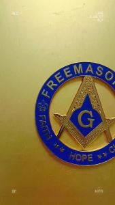 High-Quality 3Inch Freemasons Emblem Freemasonry FAITH HOPE CHARITY Emblem Waterproof And Fadeless With 3M Freemason Logo Masonic Sticker