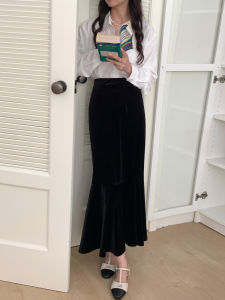 กระโปรงทรงหางปลาผ้ากำมะหยี่สีดำ ทรงเข้ารูป ทรงสลิม เอวสูง กระโปรงทรงเอยาว ทรงเข้ารูป ทรงเข้ารูป สไตล์เกาหลี