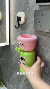 💕ถ้วยใส่แปรงสีฟัน💕 ลายการ์ตูนน่ารัก ระบายน้ําได้ สําหรับเด็ก ชั้นวางแปรงสีฟันไฟฟ้าสุดหรู ที่วางแก้วแปรงสีฟันแบบแม่เหล็ก