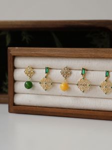 Elegant Natural Green Agate Asymmetric New Chinese Style Honey Wax Yellow Earrings Fashionable Retro Geometric Pattern for Women