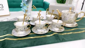 Set Bình Trà Marvin Gốm Sứ Cao Cấp Tráng Men Không Chì Viền Vàng Sang Trọng Phong Cách Châu Âu Hiện Đại