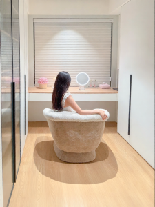 PURPLELEAF | Creamy Style Home Use Chenille High-Grade Makeup Stool