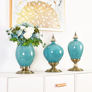 ตกแต่งห้องนั่งเล่นสไตล์ยุโรป จานเซรามิกขนาดใหญ่ สไตล์ย้อนยุค สไตล์อเมริกัน จุดประดับสำหรับชั้นวางของ ชั้นวางตู้เก็บสุรา ชั้นวางตู้เก็บเสื้อผ้า วัสดุเซรามิก