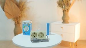 Stop Kontak USB 2 Lubang Multifungsi