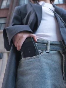 PGYTECH Cell Phone Photo Grip Magnetic Fill Light MagCam Cell Phone Photo Grip Bluetooth Remote Control Camera Aid Wireless Charging