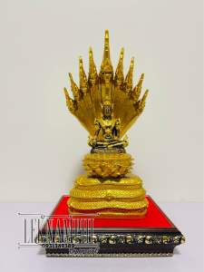 พระจักรพรรดินาคปรก เนื้อเเร่เหล็กน้ำพี้ ฐาน6นิ้วสูง13นิ้ว เเถมฟรีฐานรอง