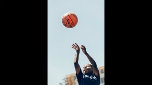 SPALDING ORANGE SIZE 7 BASKETBALL WITH PIN NET PUMP