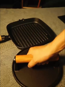 Kitchen Heavy Duty Cast Iron Grill Press Steak Press Meat Burger Smasher With Wood Handle