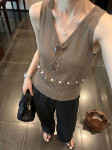 CHOEFULYN | Retro V-neck Slimming Tank Top