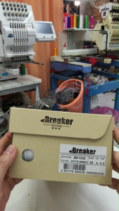 ใหม่!!! รองเท้าฟุตซอล Breaker BK1232 รุ่น Lucent Fusion X เบา ใส่สบาย ระบายอาาศได้ดี สีสวย แถมฟรีถุงเท้ากันลื่น