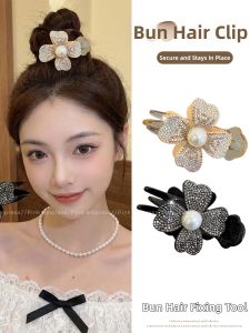 PINK EMPRESS | Elegant Flowery Hair Clip