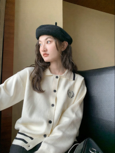 NIHAOKANONG | Áo Sweater Knit Rộng Thêu Biển Hiệu Phong Cách Học Đường Cổ Điển