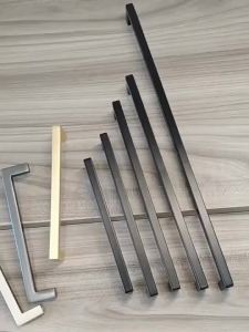 Modern golden silver Black Cabinet Handle Square Furniture Hardware Stainless Steel Kitchen Door Knobs Cupboard Wardrobe Drawer