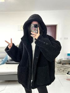 Eco-Friendly Womens Mid-Length Fur Coat with Hood Thickened Lamb Fur Plush Winter Jacket Stylish Commute Windproof Coat
