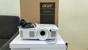 Proyektor Acer X127H