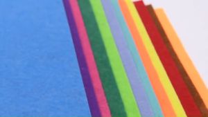 ผ้าสักหลาด แบบแข็ง โทนสีเขียว 1มิล หลายขนาด ทำสื่อ งานdiy