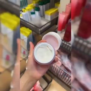 ESTEE LAUDER Nutritious Melting Soft Creme Pomegranate Essence Cream Brightens Removes Acne and Lightens Skin 50ml