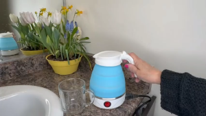 Foldable Electric Travel Kettle 600ml 400W Portable Silicone Collapsible Water Boiler Dual Voltage Fast Heating Silicone