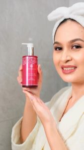 FLOWERGLASS - Paket Body Wash (1 Pcs Body Wash La Vie En Rose & 1 Pcs Body Wash Scent Me Love)