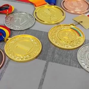【Vodool Auto Center】10Pcs Metal Winner Medals in Gold Silver Bronze for Sports Games Great for Celebrating Achievements